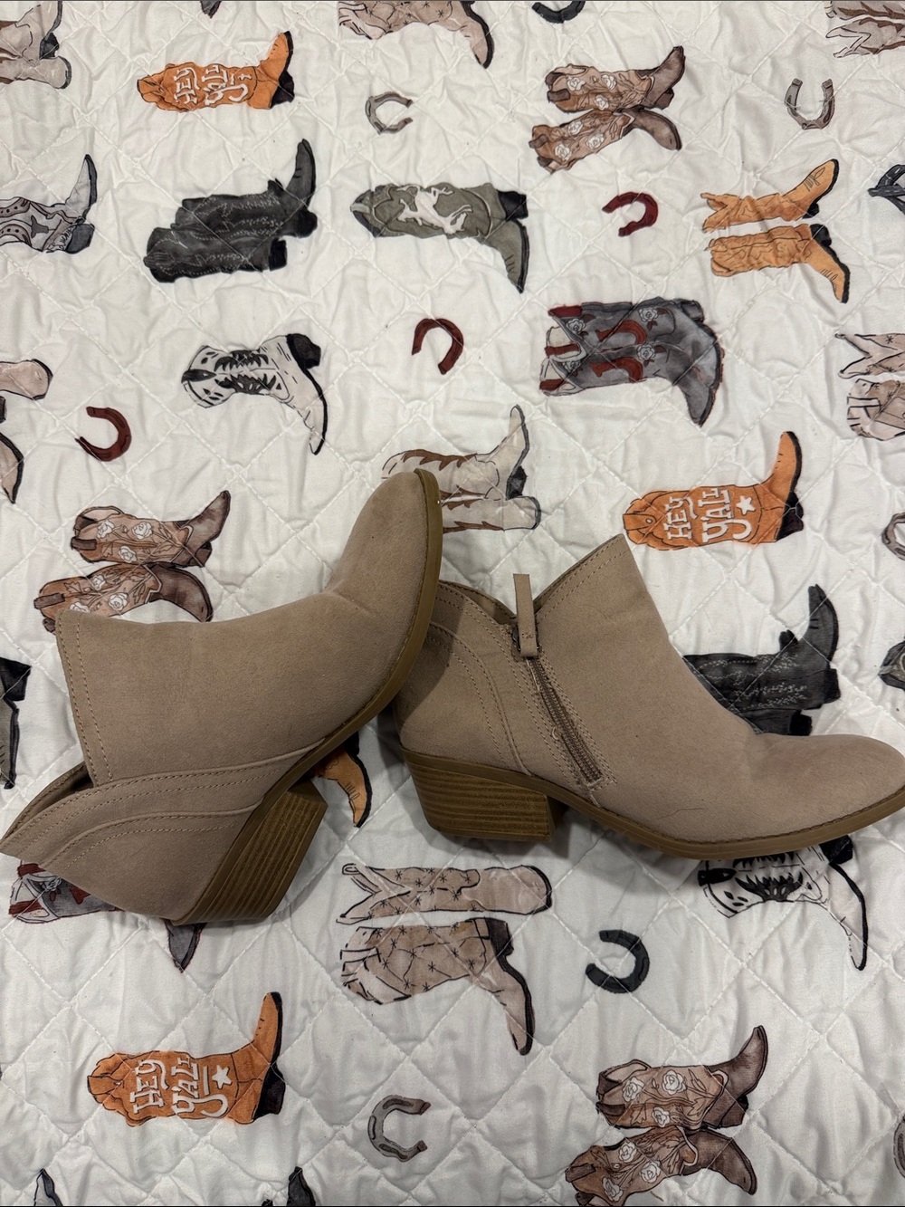 Arizona Jean Company Taupe Suede Ankle Booties